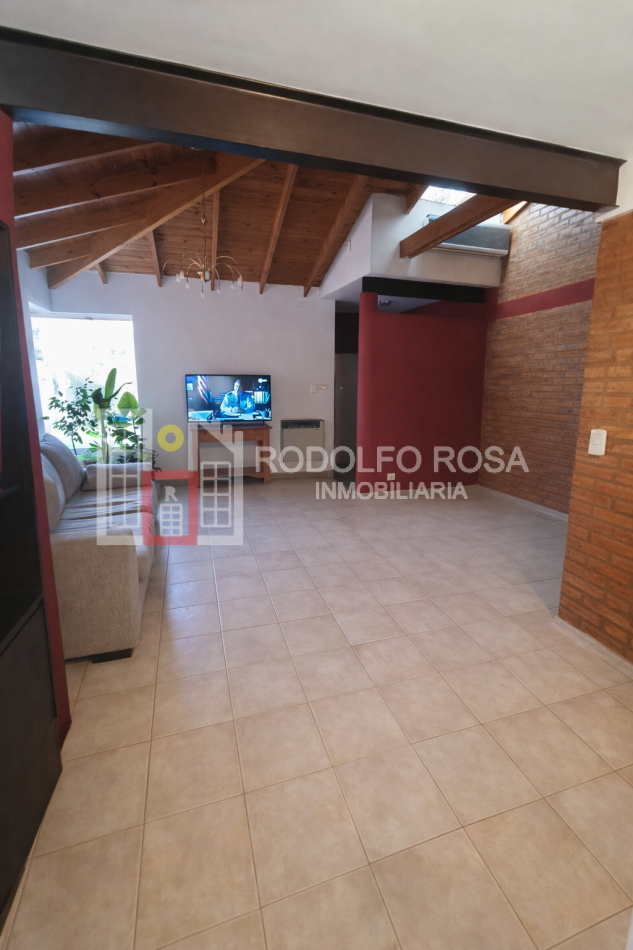 Hermosa Casaquinta en Barrio Lowo Che, Toay, La Pampa