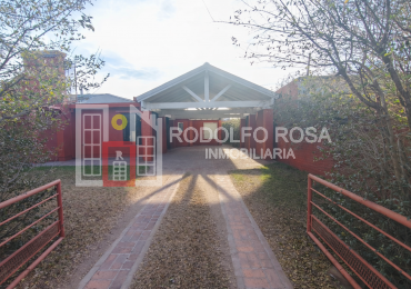 Hermosa Casaquinta en Barrio Lowo Che, Toay, La Pampa